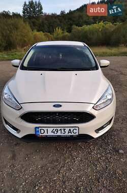 Седан Ford Focus 2015 в Турке