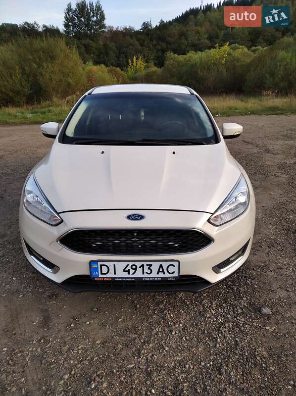 Седан Ford Focus 2015 в Турке