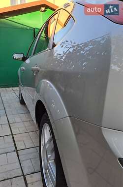 Хэтчбек Ford Focus 2007 в 