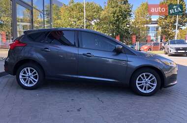 Хэтчбек Ford Focus 2018 в 