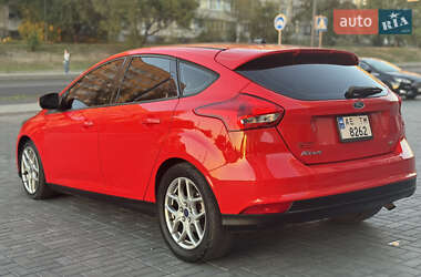 Хэтчбек Ford Focus 2015 в 