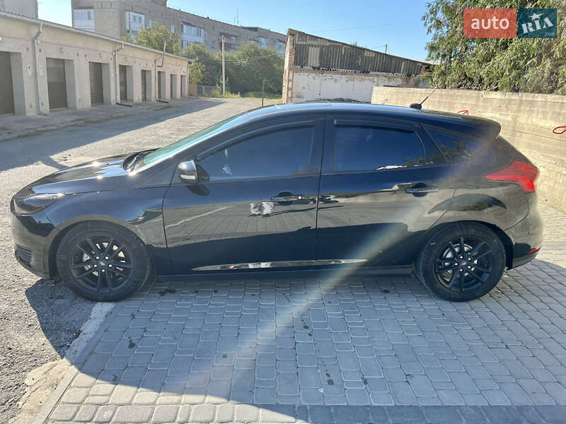 Хэтчбек Ford Focus 2016 в Чорткове