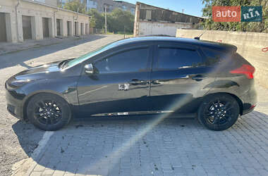Хэтчбек Ford Focus 2016 в 