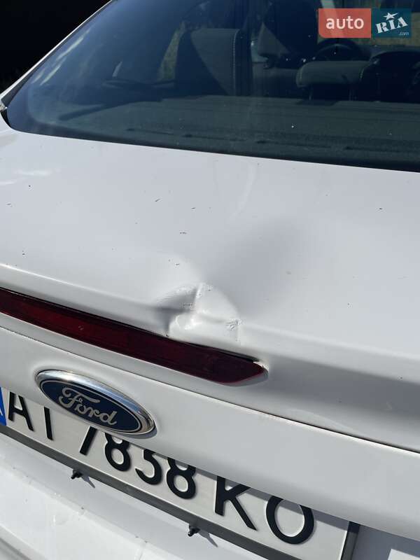 Седан Ford Focus 2014 в Киеве фото 11 Седан Ford Focus 2014 в Киеве