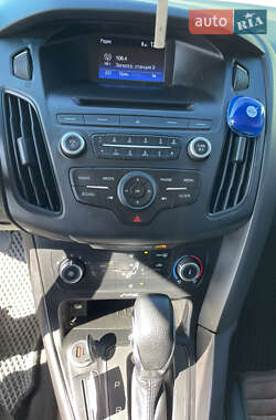 Седан Ford Focus 2016 в 