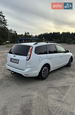 Универсал Ford Focus 2010 в 