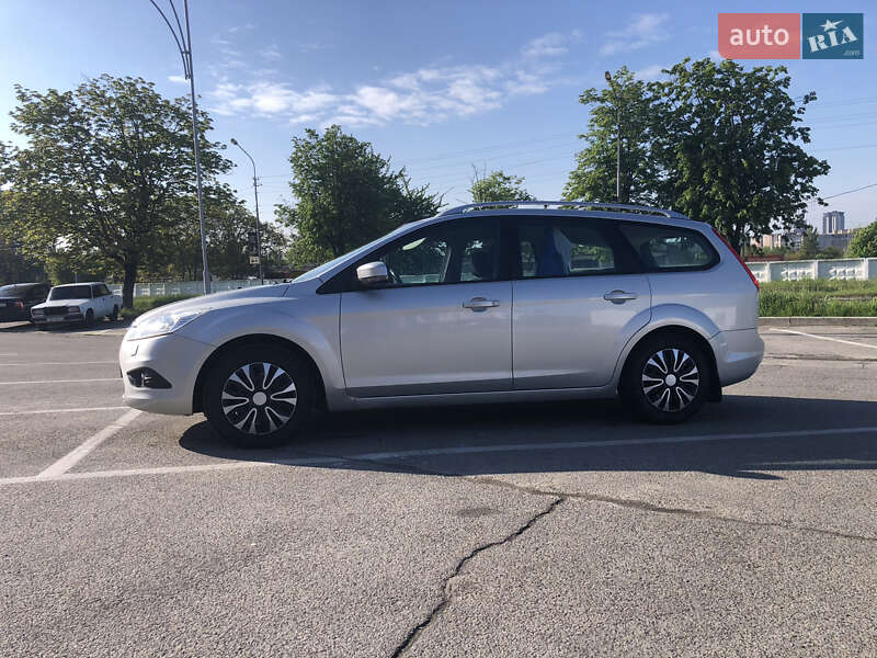 Универсал Ford Focus 2010 в Львове