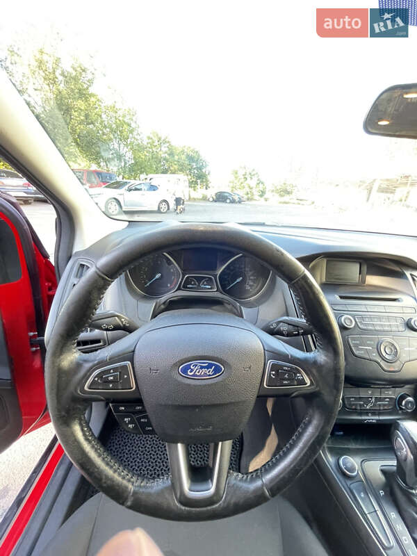Седан Ford Focus 2015 в Николаеве фото 11 Седан Ford Focus 2015 в Николаеве