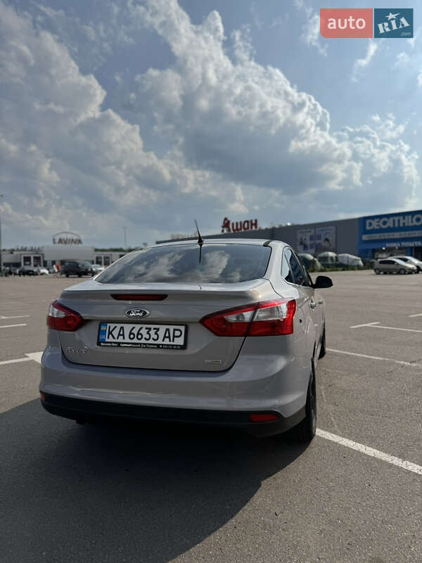 Седан Ford Focus 2013 в Киеве