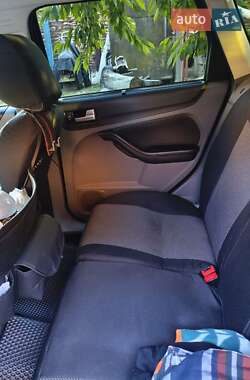 Универсал Ford Focus 2010 в 
