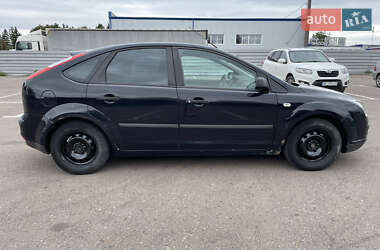 Хэтчбек Ford Focus 2005 в 