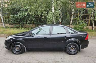 Седан Ford Focus 2010 в 