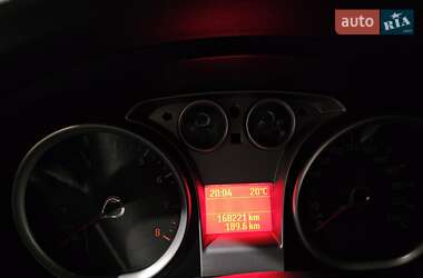 Седан Ford Focus 2010 в 