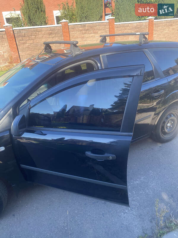 Универсал Ford Focus 2005 в Ровно