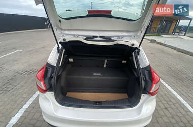 Хэтчбек Ford Focus 2014 в 