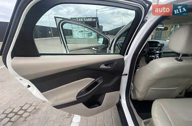 Хэтчбек Ford Focus 2014 в 