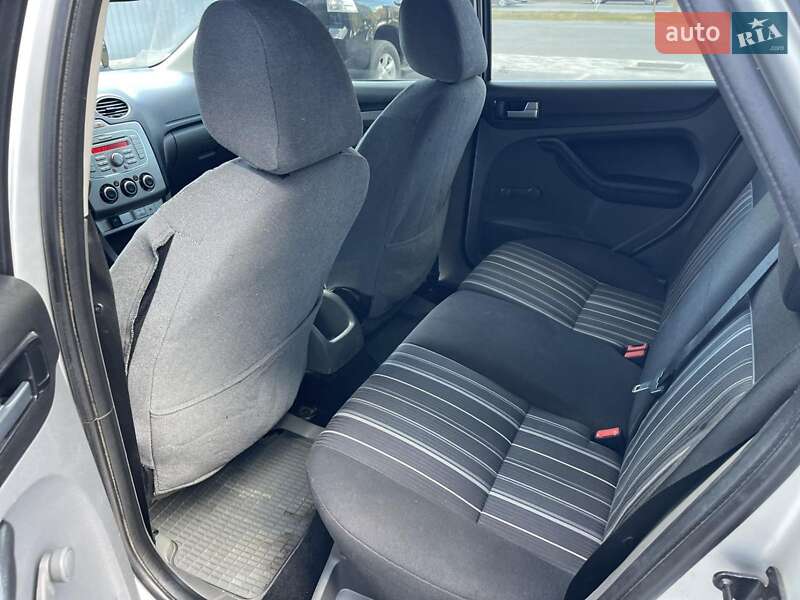 Хэтчбек Ford Focus 2008 в Полтаве