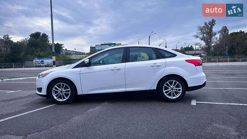 Седан Ford Focus 2016 в Киеве