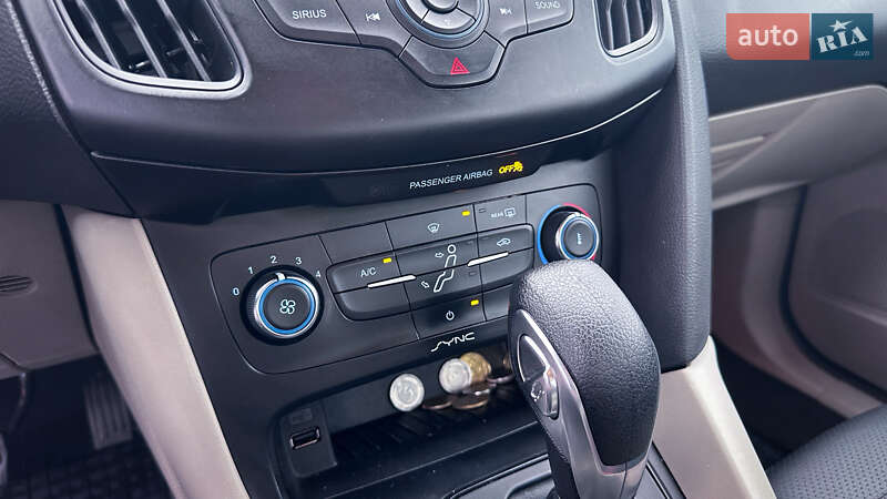 Седан Ford Focus 2016 в Киеве