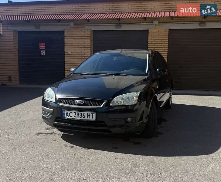Хэтчбек Ford Focus 2006 в 