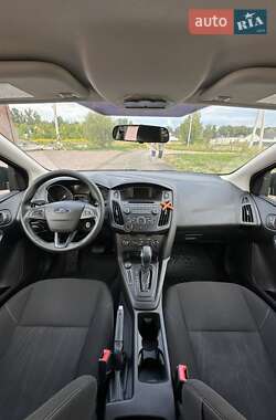 Седан Ford Focus 2015 в 