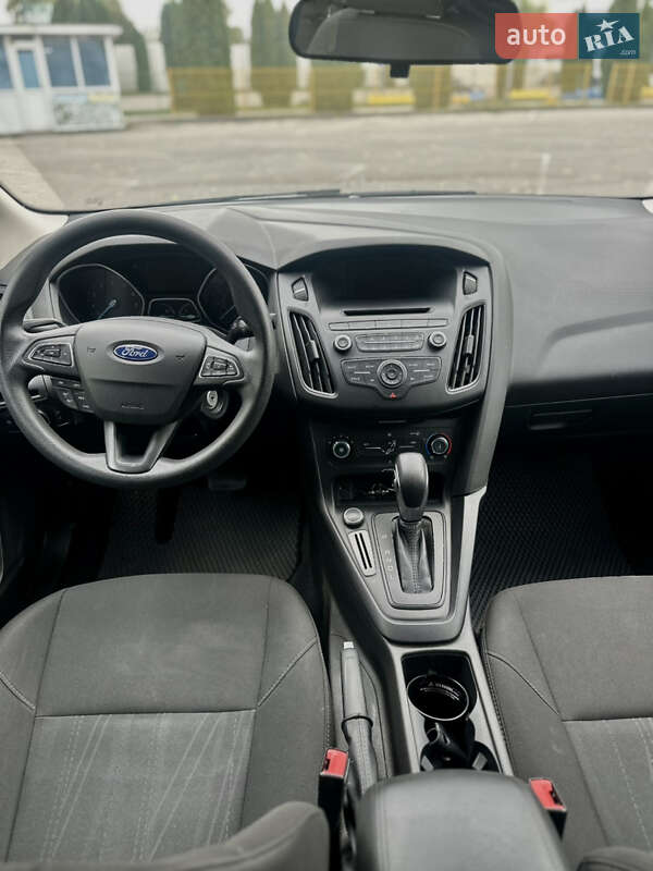 Седан Ford Focus 2016 в Александрие