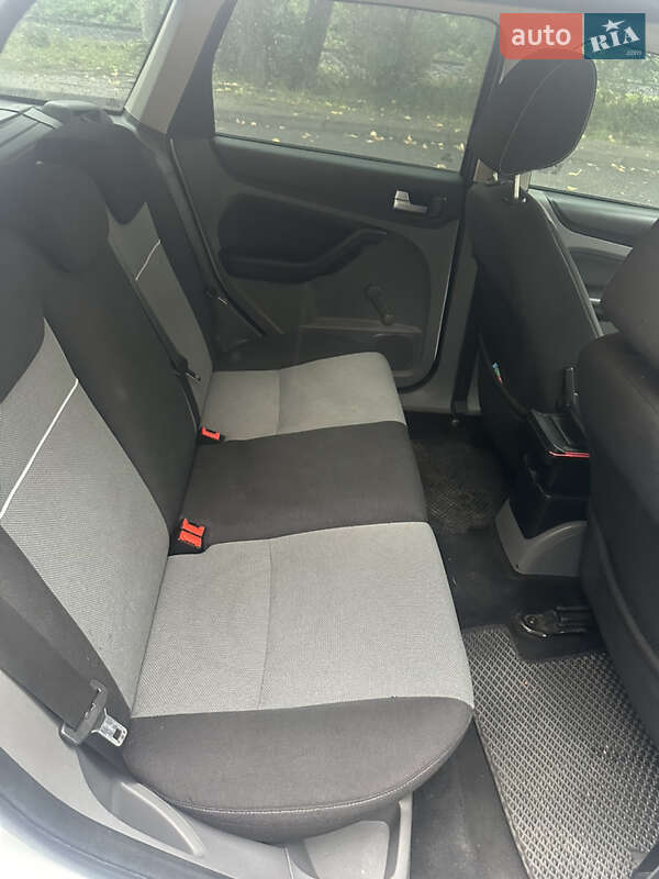 Универсал Ford Focus 2010 в Черновцах фото 9 Универсал Ford Focus 2010 в Черновцах