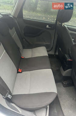 Универсал Ford Focus 2010 в 