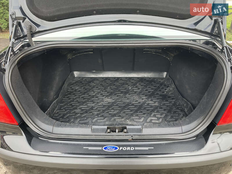 Седан Ford Focus 2006 в Сумах