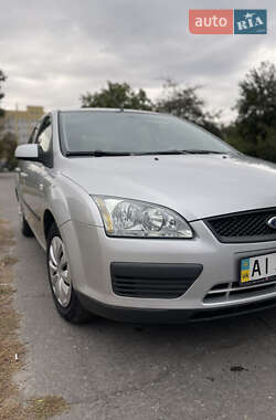 Хэтчбек Ford Focus 2006 в 