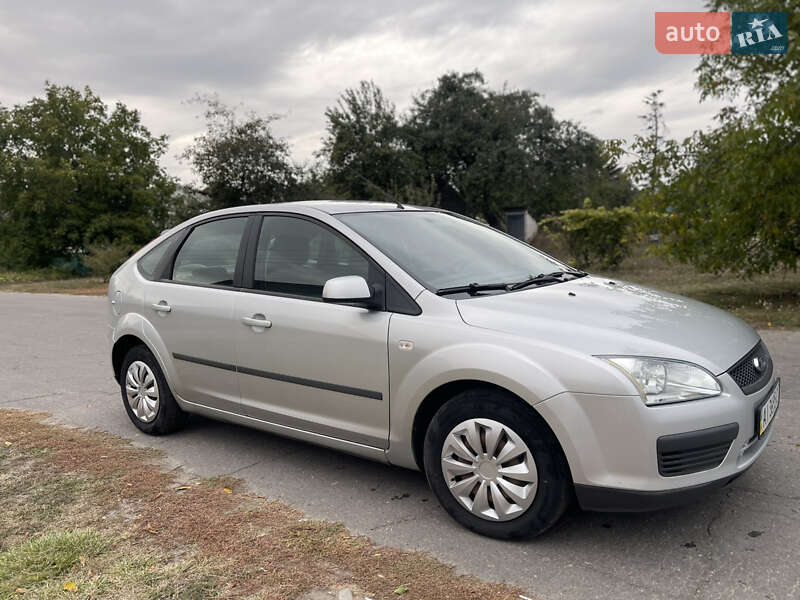 Хетчбек Ford Focus 2006 в Лубнах