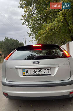 Хэтчбек Ford Focus 2006 в 
