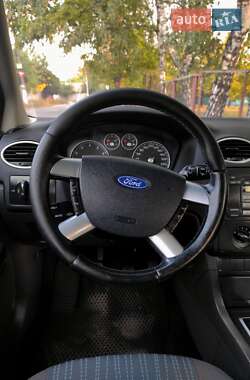 Универсал Ford Focus 2005 в 