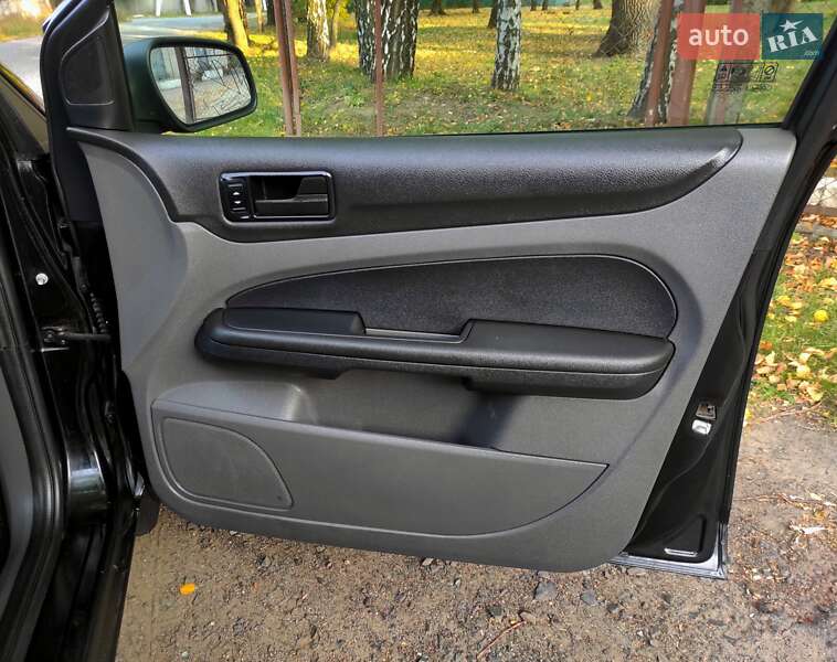 Универсал Ford Focus 2005 в Харькове