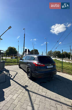 Универсал Ford Focus 2011 в 