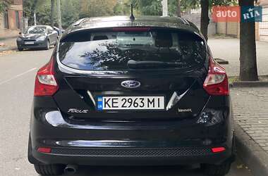 Хэтчбек Ford Focus 2013 в 