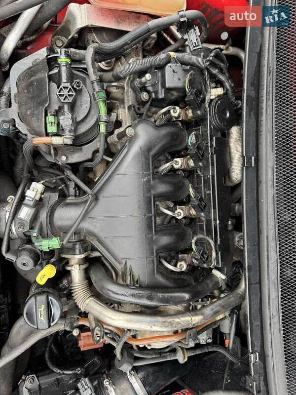 Хетчбек Ford Focus 2005 в Кореці фото 14 Хетчбек Ford Focus 2005 в Кореці