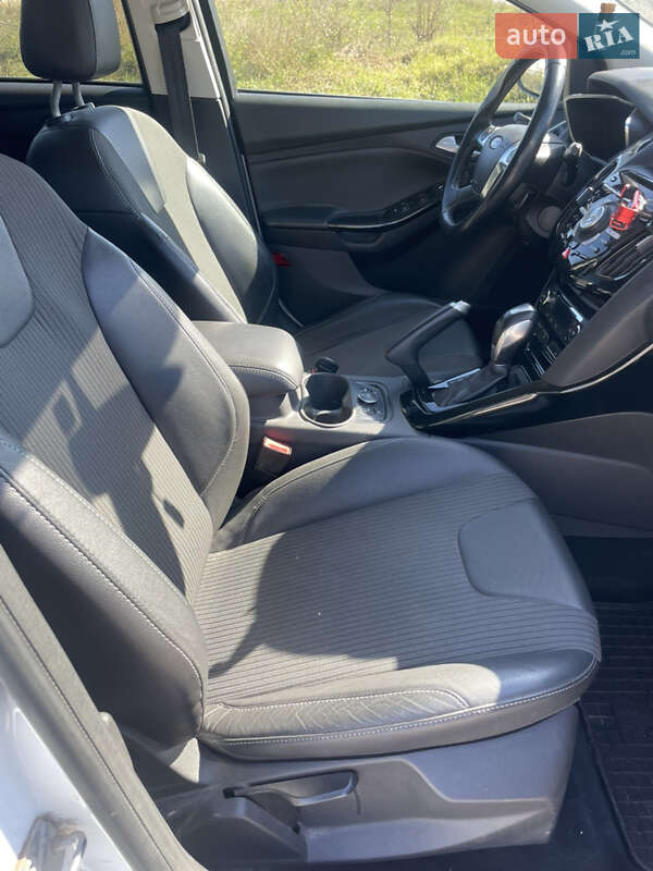 Хэтчбек Ford Focus 2013 в Каменец-Подольском