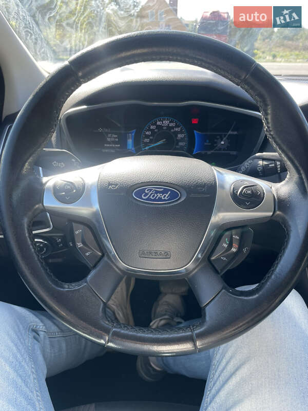 Хэтчбек Ford Focus 2013 в Каменец-Подольском