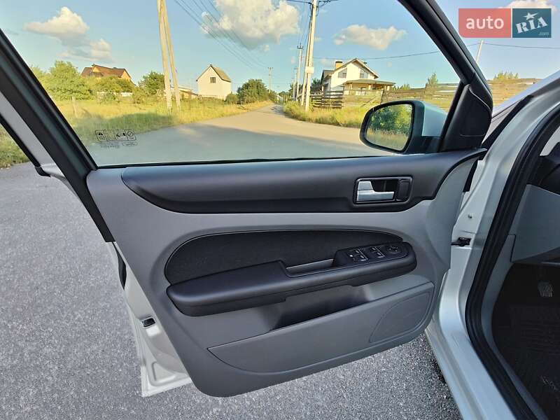 Универсал Ford Focus 2007 в Киеве