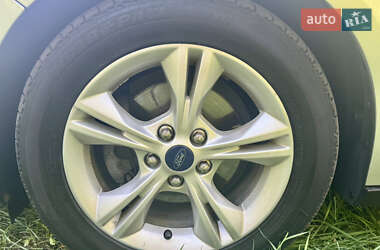 Седан Ford Focus 2014 в  фото 7 Седан Ford Focus 2014 в