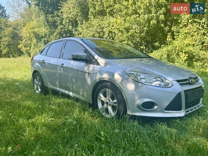 Седан Ford Focus 2014 в Києві