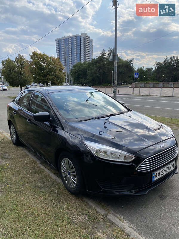 Седан Ford Focus 2018 в 
