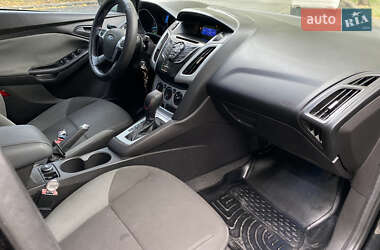 Хетчбек Ford Focus 2011 в 