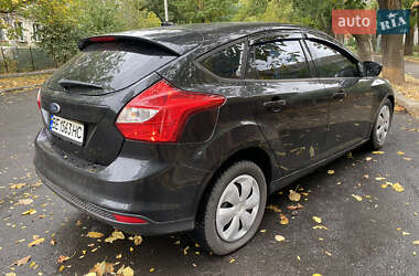 Хетчбек Ford Focus 2011 в 