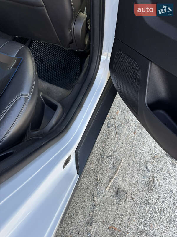 Седан Ford Focus 2013 в Лубнах