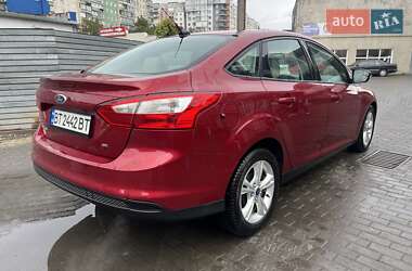 Седан Ford Focus 2013 в 