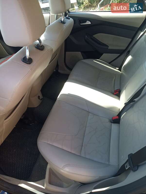 Хетчбек Ford Focus 2012 в Львові фото 18 Хетчбек Ford Focus 2012 в Львові