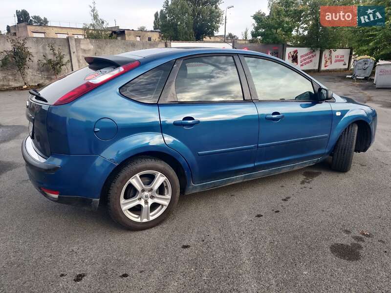Хэтчбек Ford Focus 2007 в Киеве