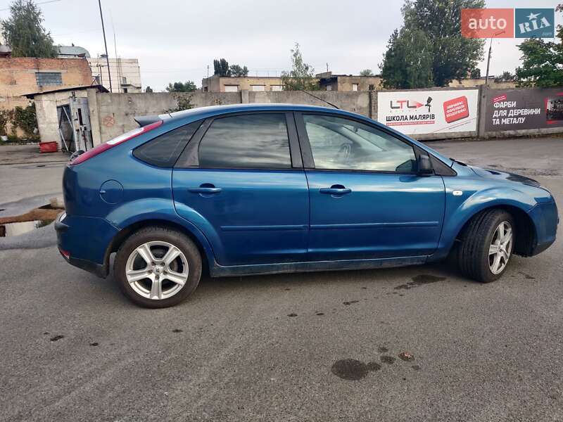 Хэтчбек Ford Focus 2007 в Киеве